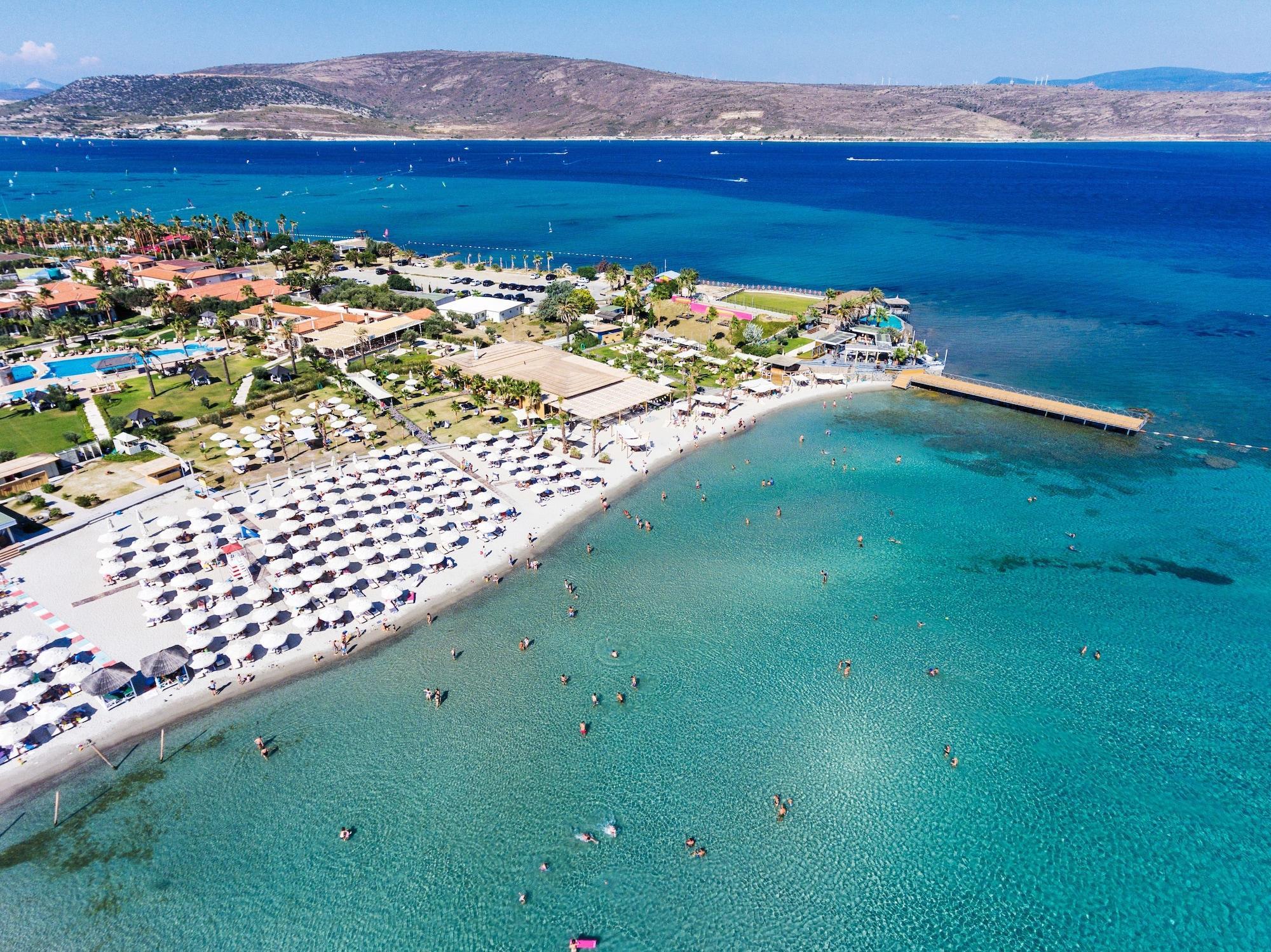 Kairaba Alacati Beach Resort Exterior photo