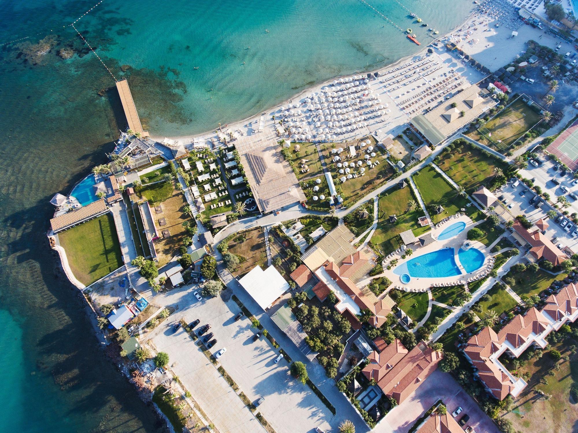 Kairaba Alacati Beach Resort Exterior photo